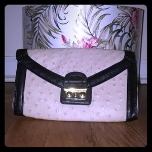Aldo clutch (10"by 5.5") no flaws